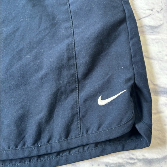 Nike Black Athletic Shorts Moisture-Wicking Relaxed Fit with Pockets. Size Med - Picture 2 of 8
